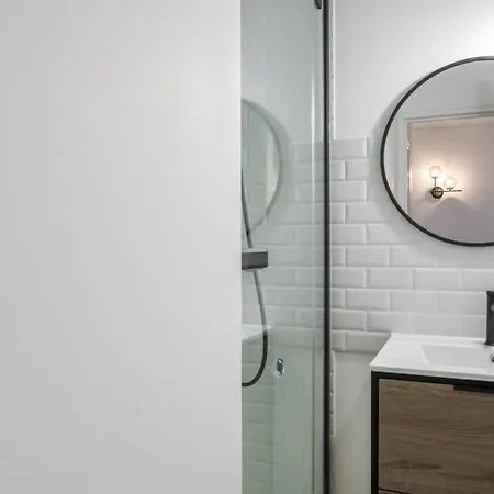 Luminous Vue Seine- Paris 15min Apartment